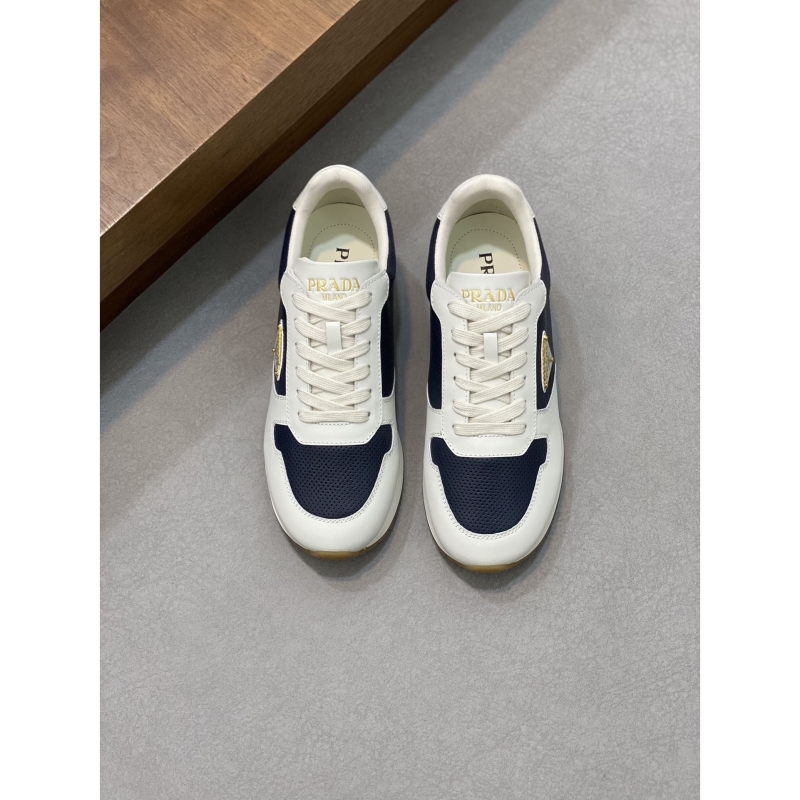 Pra*a casual shoes